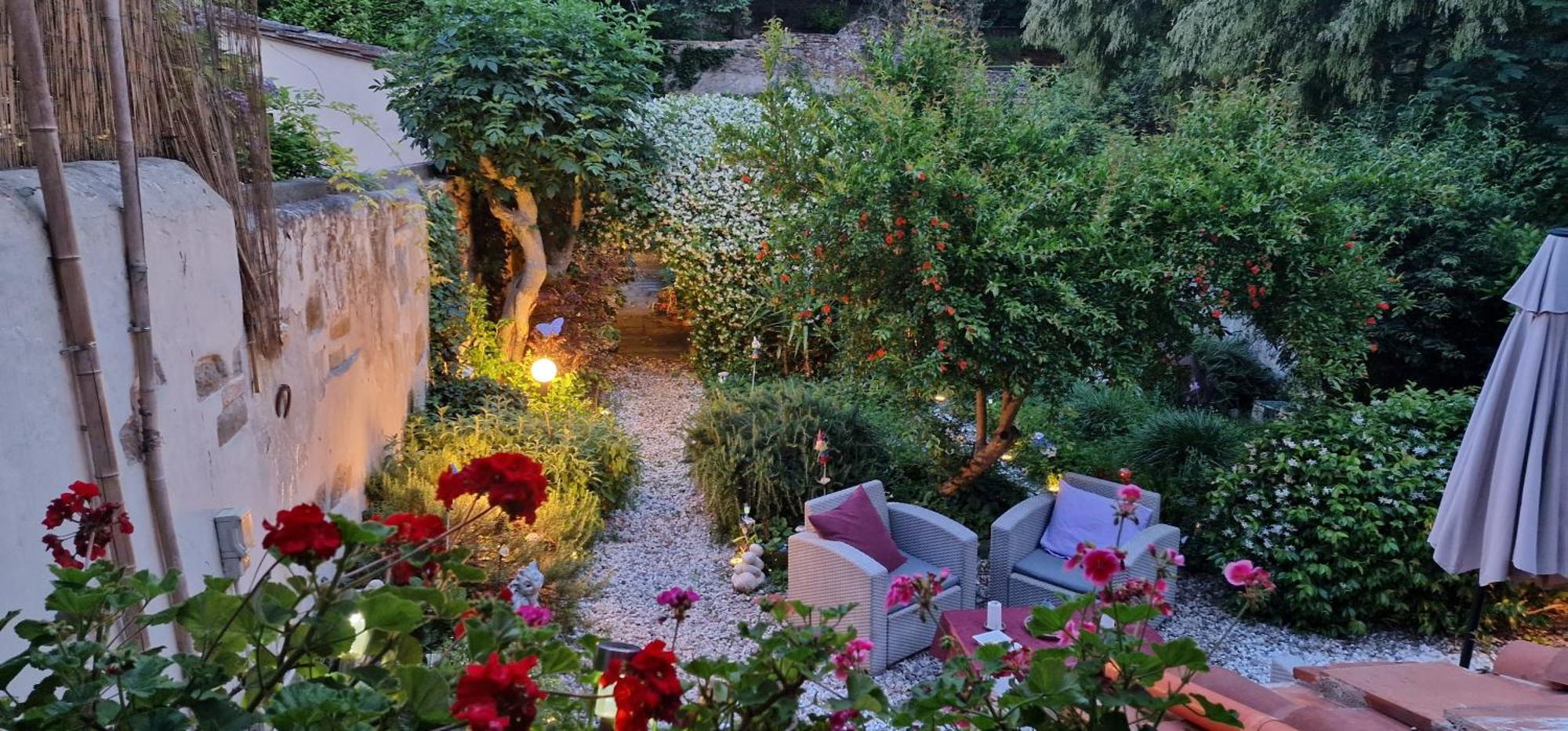 Monica Appartamento Con Giardino Al Ponte Vecchio Florença Exterior foto